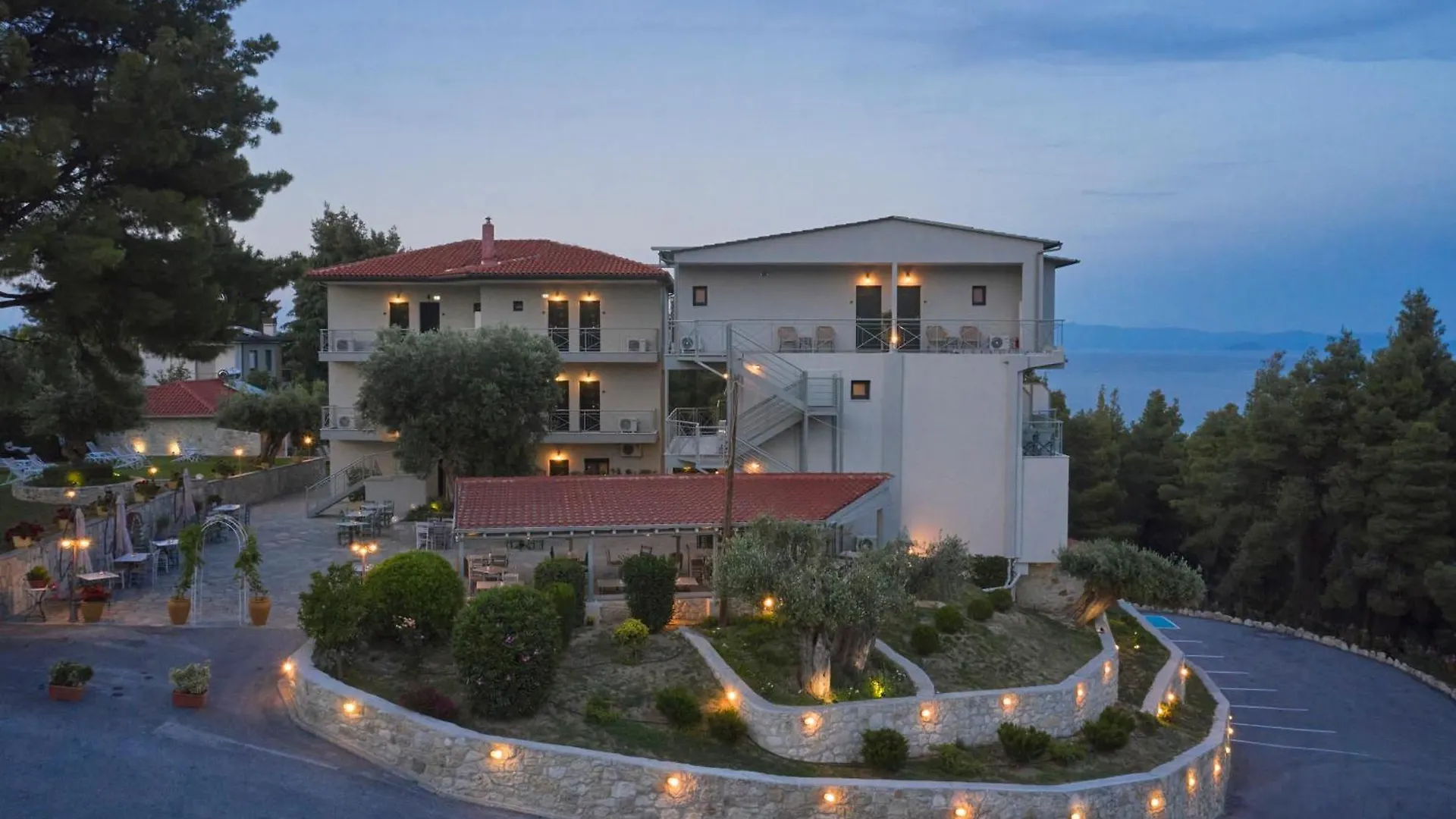 Mirabilia Boutique Hotel Kriopigi 3*,